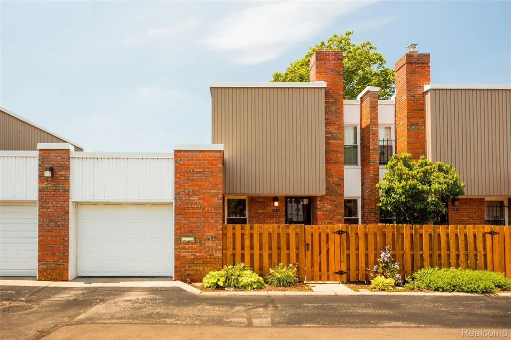 1911 Hyde Park Detroit City MI 48207