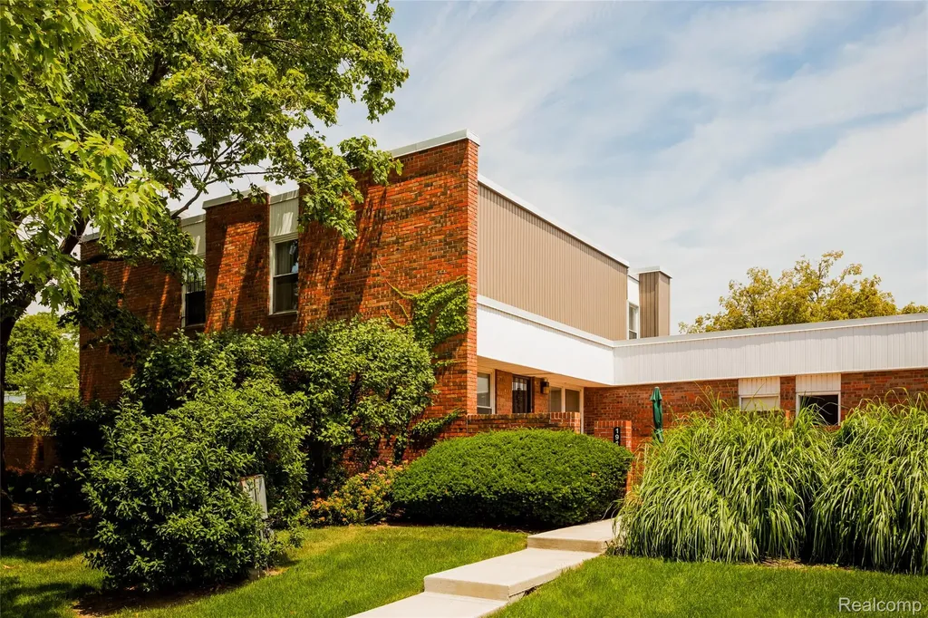 1911 Hyde Park Detroit City MI 48207