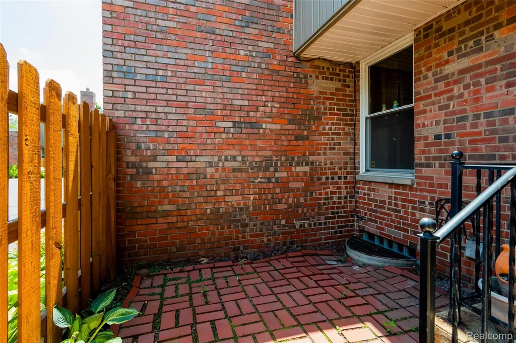 1911 Hyde Park Detroit City MI 48207