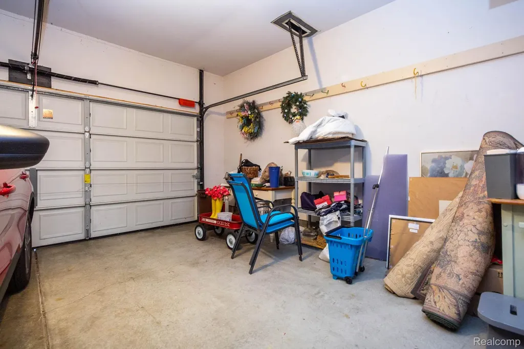 46910 Country Lane Macomb Township MI 48044
