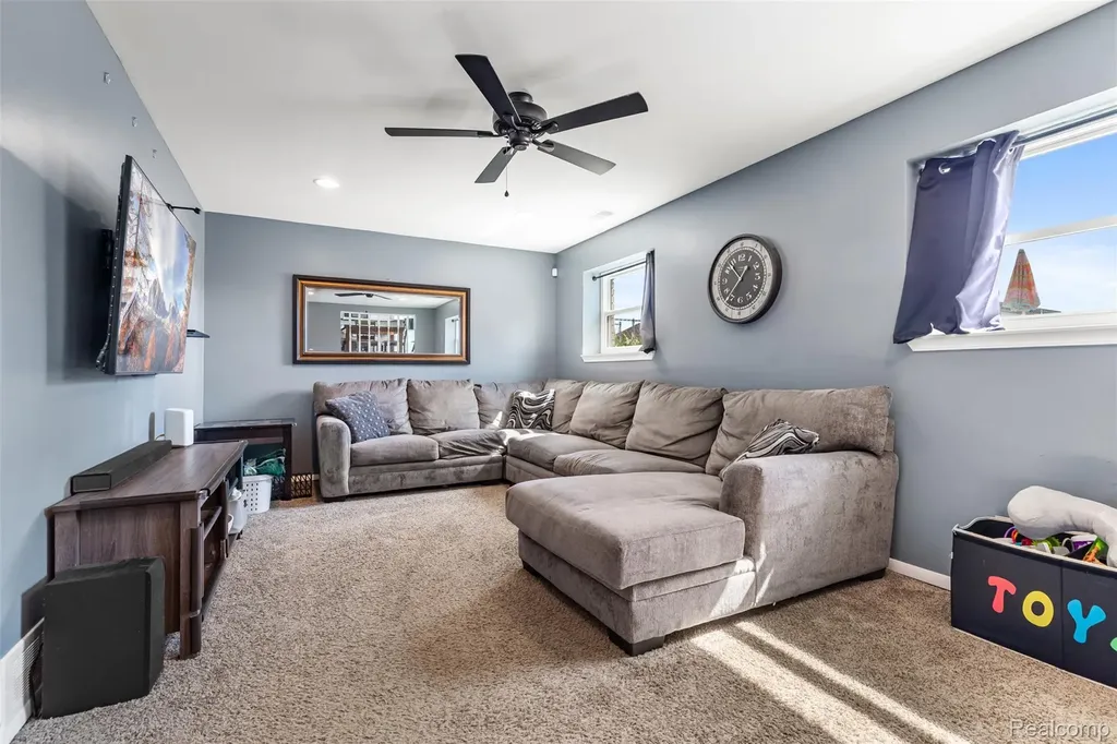 29530 Mitchell Drive Roseville City MI 48066