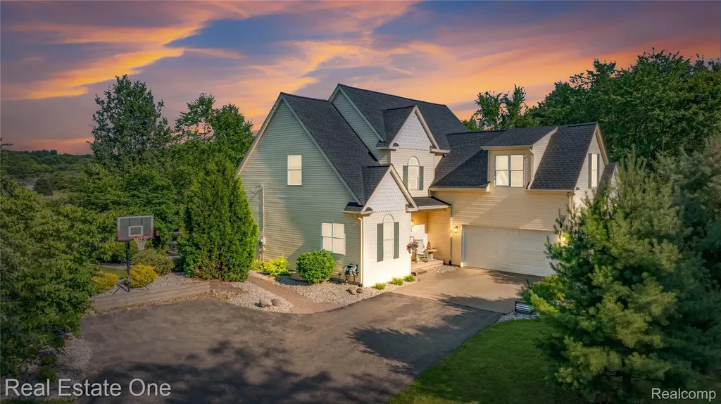 9210 Hickory Ridge Road Holly Township MI 48442