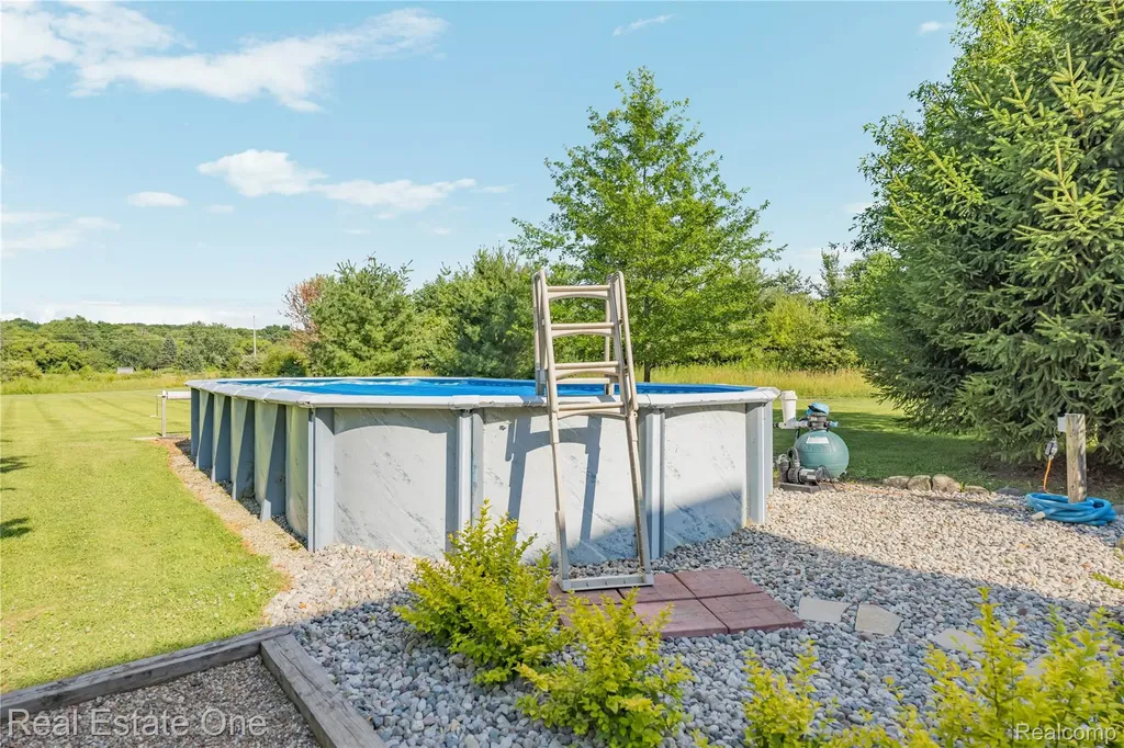 9210 Hickory Ridge Road Holly Township MI 48442