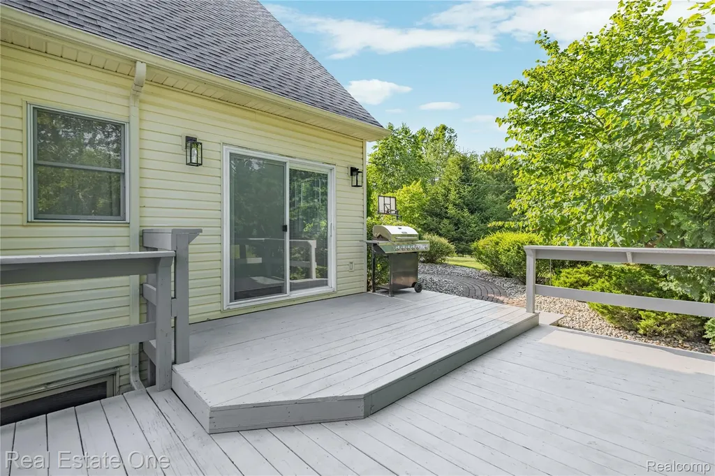9210 Hickory Ridge Road Holly Township MI 48442
