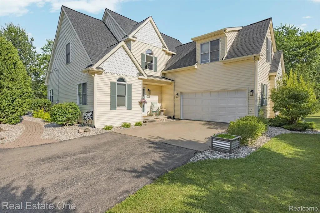 9210 Hickory Ridge Road Holly Township MI 48442