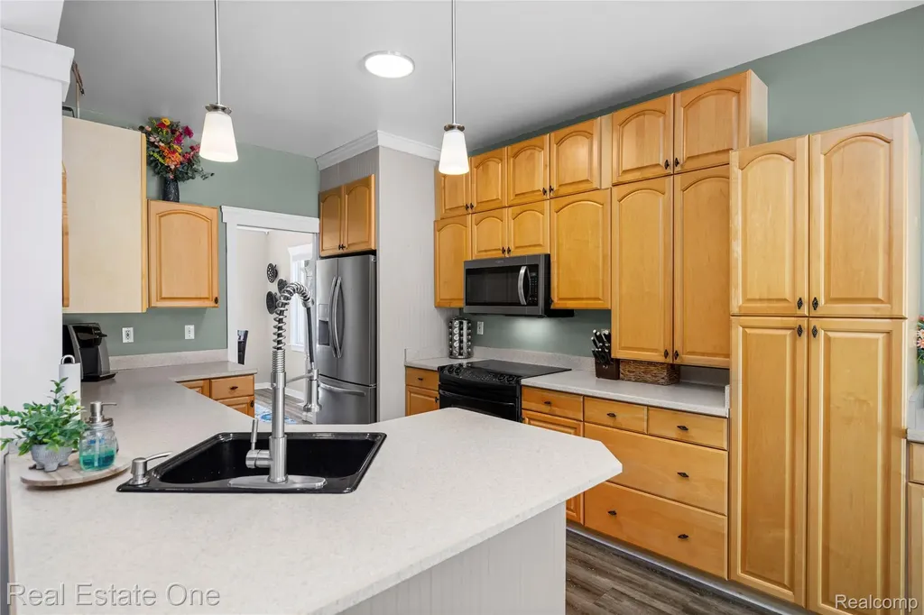 9210 Hickory Ridge Road Holly Township MI 48442
