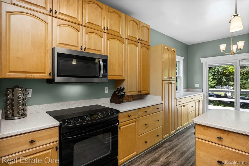 9210 Hickory Ridge Road Holly Township MI 48442