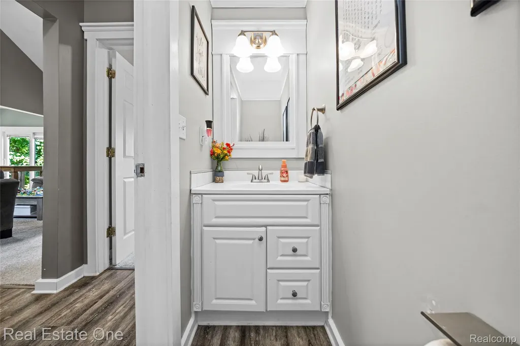 9210 Hickory Ridge Road Holly Township MI 48442