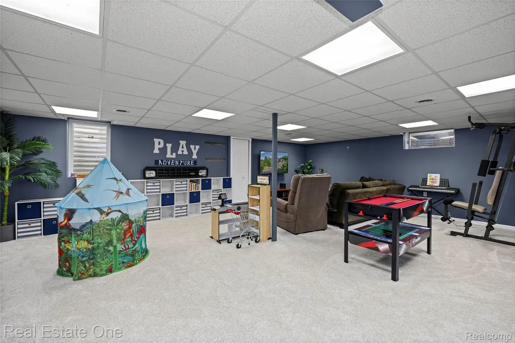 9210 Hickory Ridge Road Holly Township MI 48442