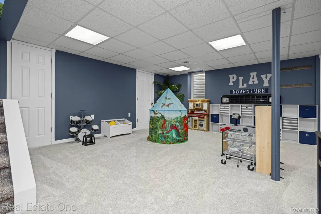9210 Hickory Ridge Road Holly Township MI 48442