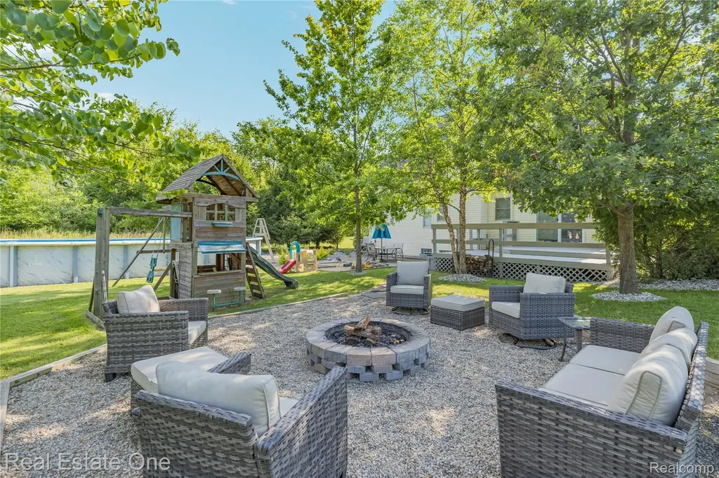 9210 Hickory Ridge Road Holly Township MI 48442