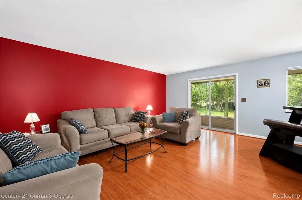 4652 Patrick Road West Bloomfield Charter Township MI 48322