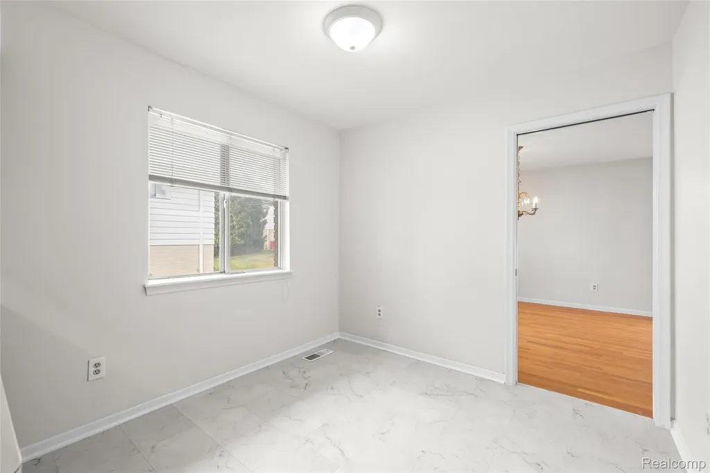29540 Sharon Lane Southfield City MI 48076