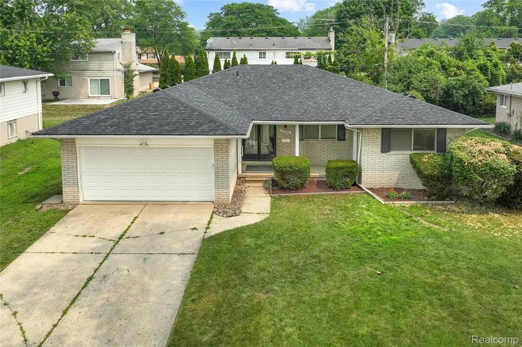 29540 Sharon Lane Southfield City MI 48076