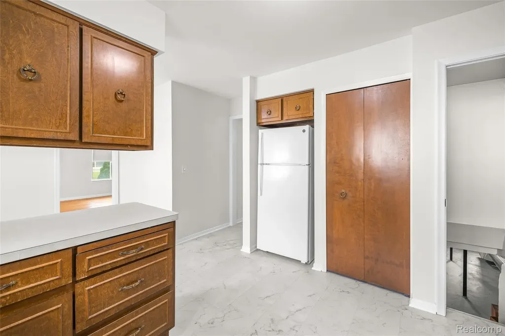 29540 Sharon Lane Southfield City MI 48076