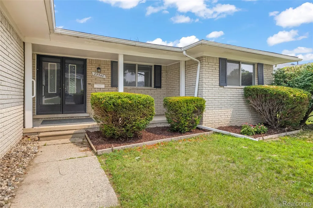 29540 Sharon Lane Southfield City MI 48076