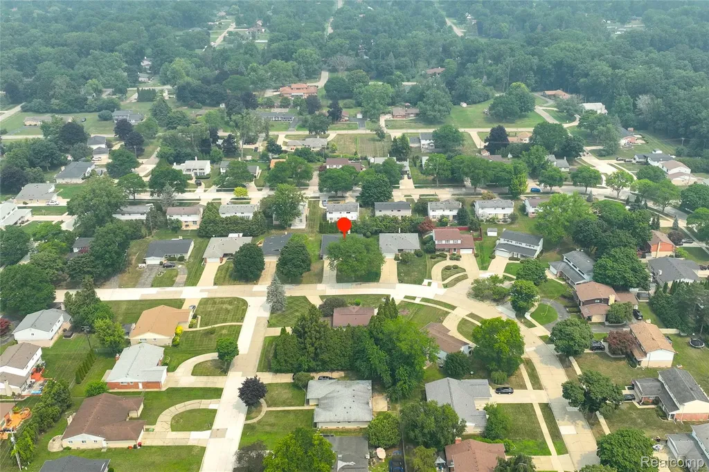 29540 Sharon Lane Southfield City MI 48076