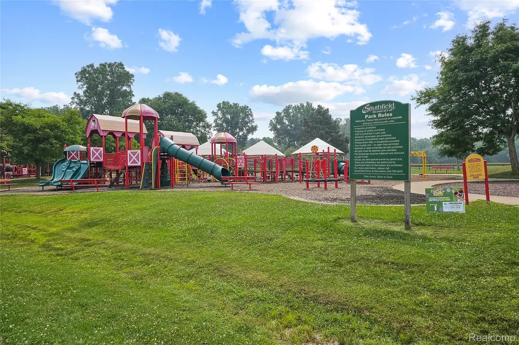 29540 Sharon Lane Southfield City MI 48076
