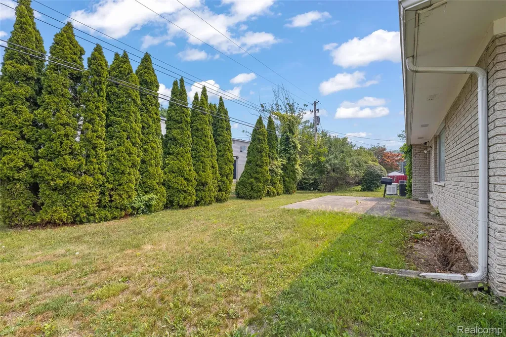 29540 Sharon Lane Southfield City MI 48076