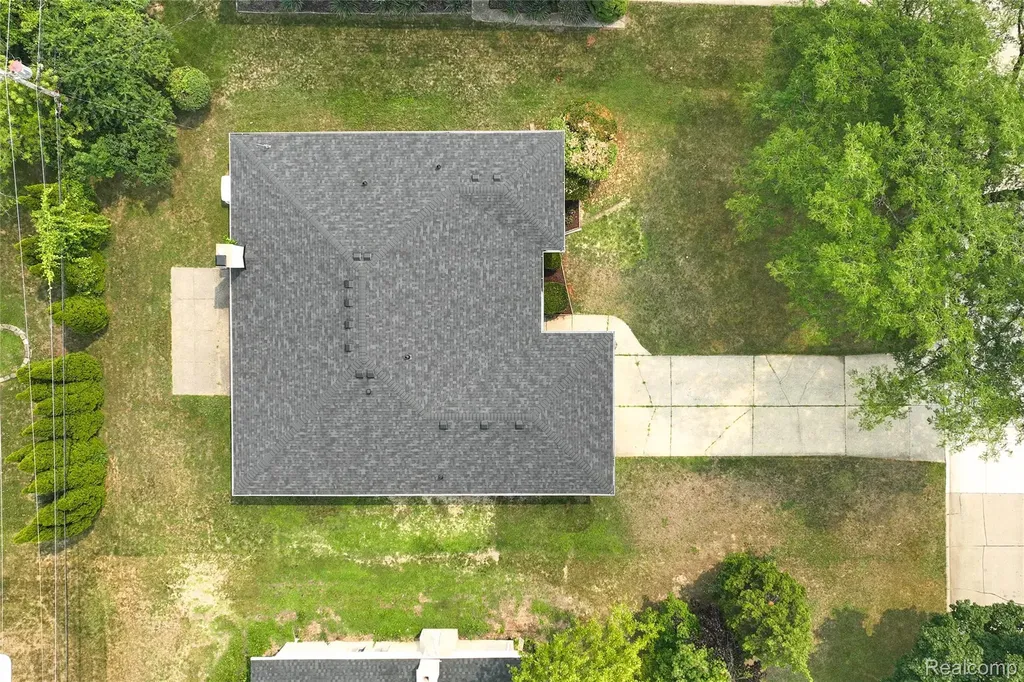 29540 Sharon Lane Southfield City MI 48076