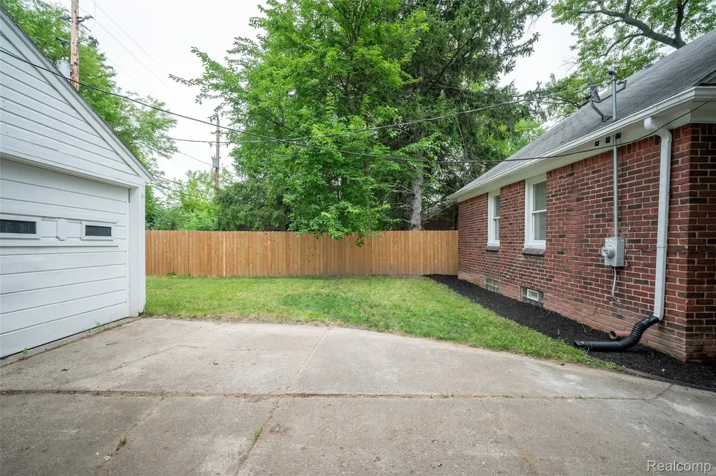 11611 Laing Street Detroit City MI 48224