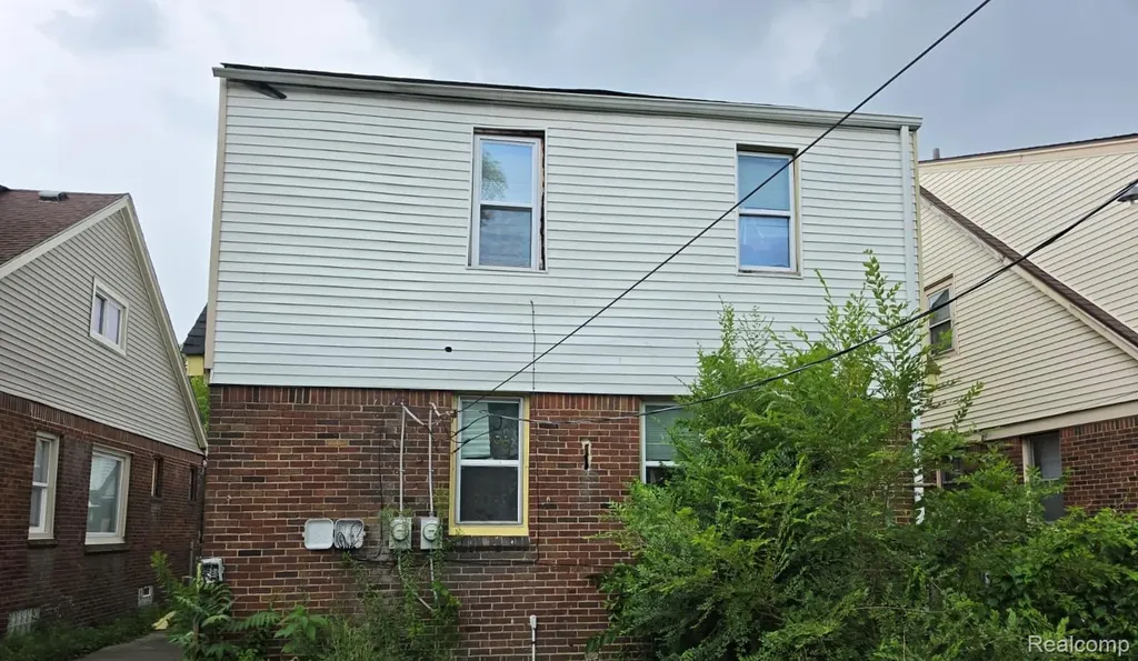 15730 Ohio Street Detroit City MI 48238