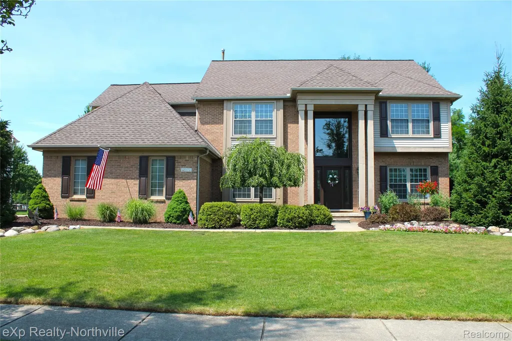 48172 Royal Pointe Drive Canton Charter Township MI 48187