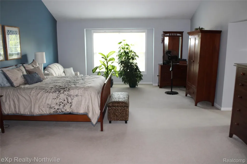 48172 Royal Pointe Drive Canton Charter Township MI 48187