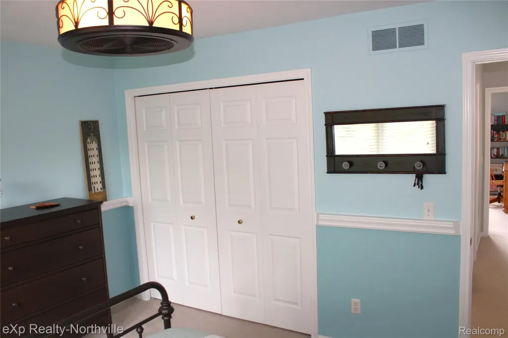 48172 Royal Pointe Drive Canton Charter Township MI 48187