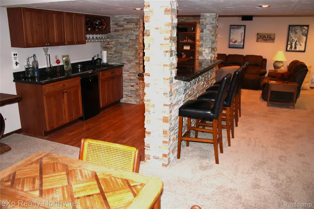 48172 Royal Pointe Drive Canton Charter Township MI 48187