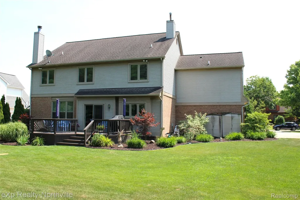 48172 Royal Pointe Drive Canton Charter Township MI 48187