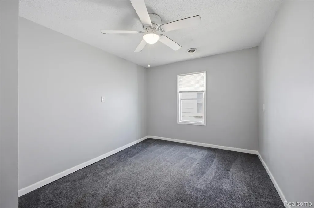 5921 Oldham Street Taylor City MI 48180