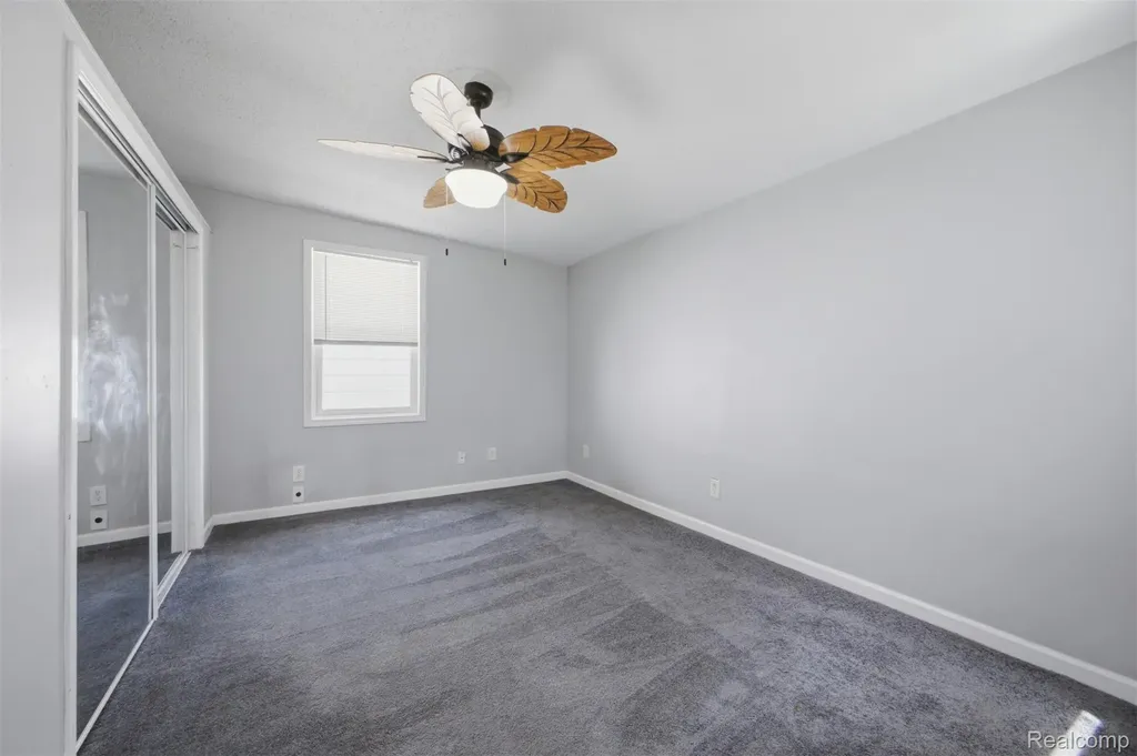 5921 Oldham Street Taylor City MI 48180