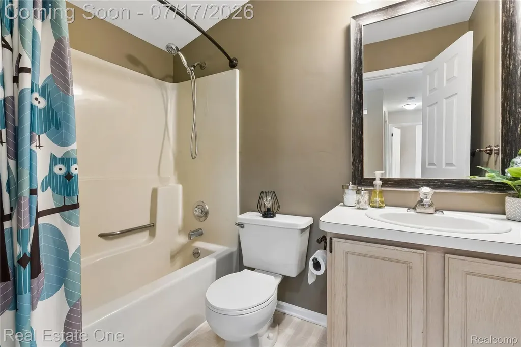 763 Whitney Drive Rochester Hills City MI 48307
