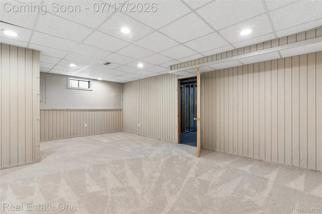 763 Whitney Drive Rochester Hills City MI 48307