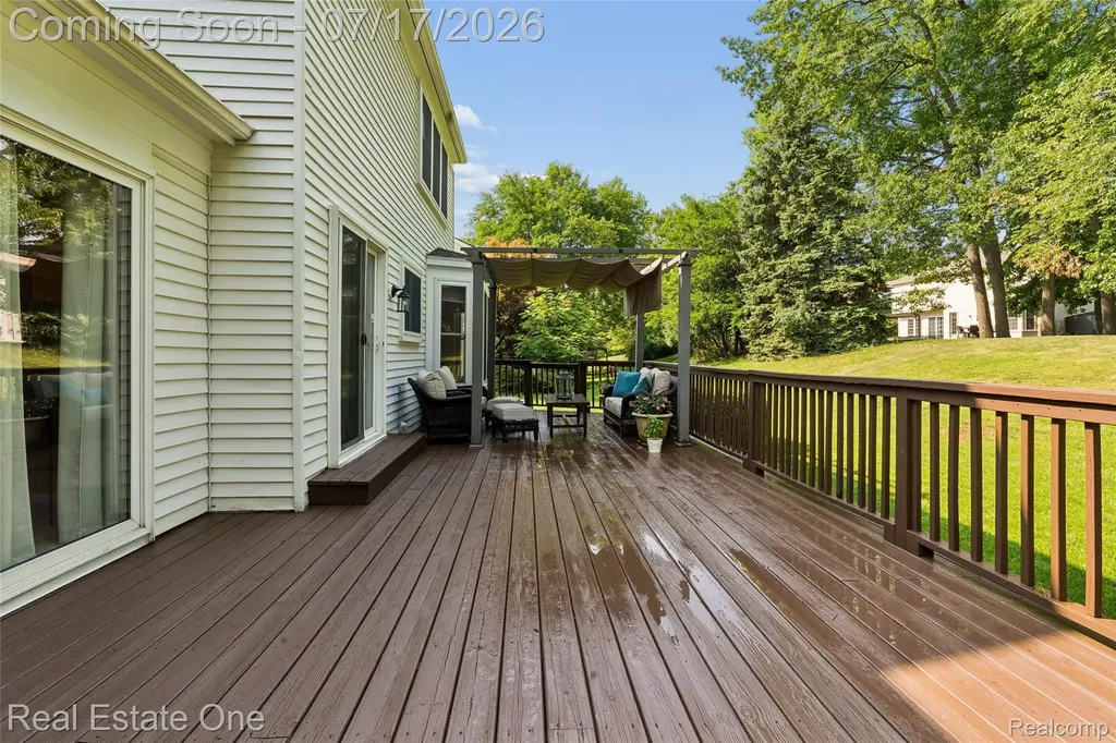 763 Whitney Drive Rochester Hills City MI 48307