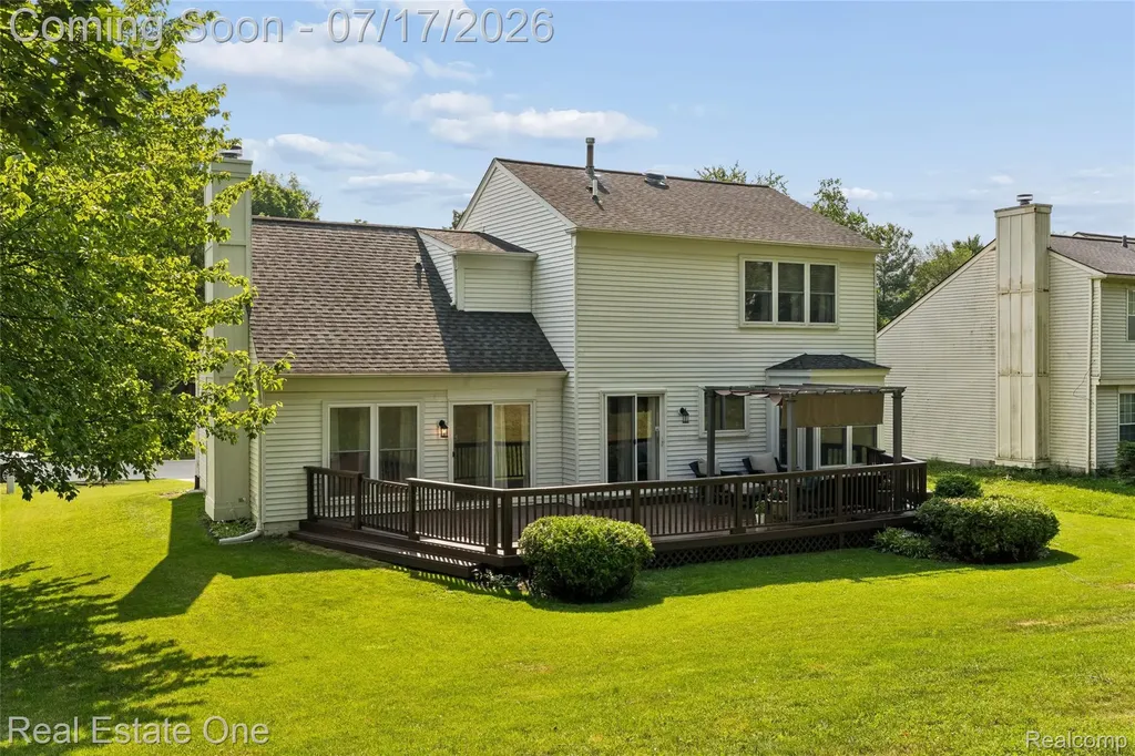 763 Whitney Drive Rochester Hills City MI 48307