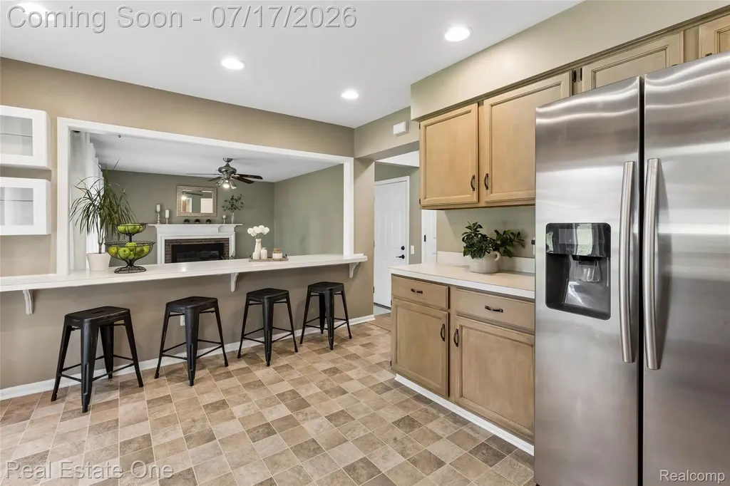 763 Whitney Drive Rochester Hills City MI 48307