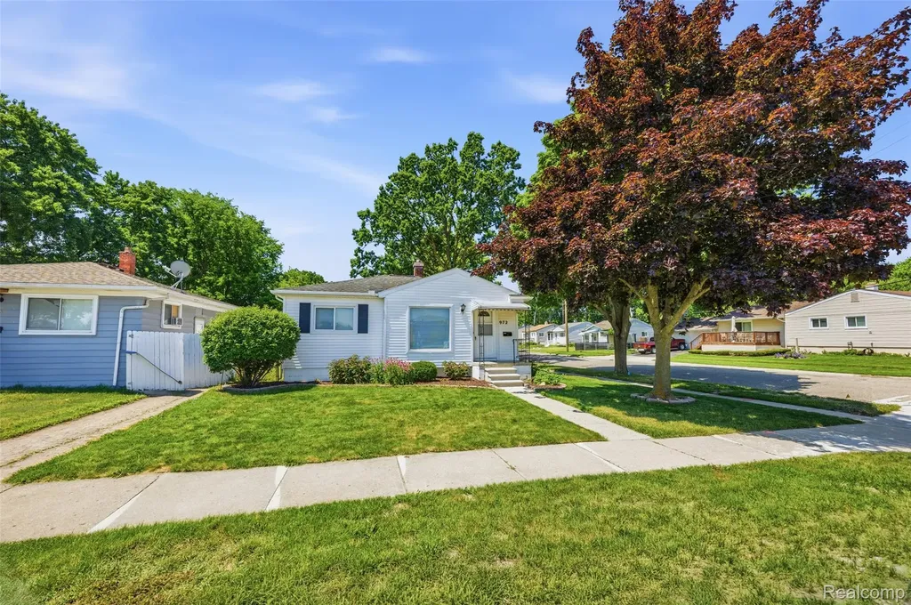 972 Arlene Avenue Pontiac City MI 48340