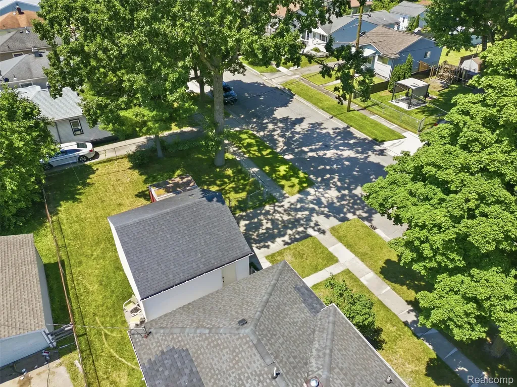 972 Arlene Avenue Pontiac City MI 48340