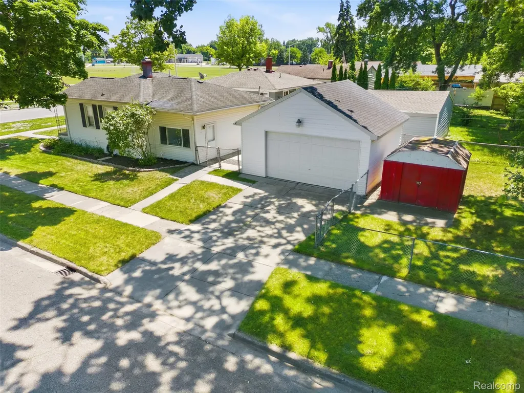 972 Arlene Avenue Pontiac City MI 48340