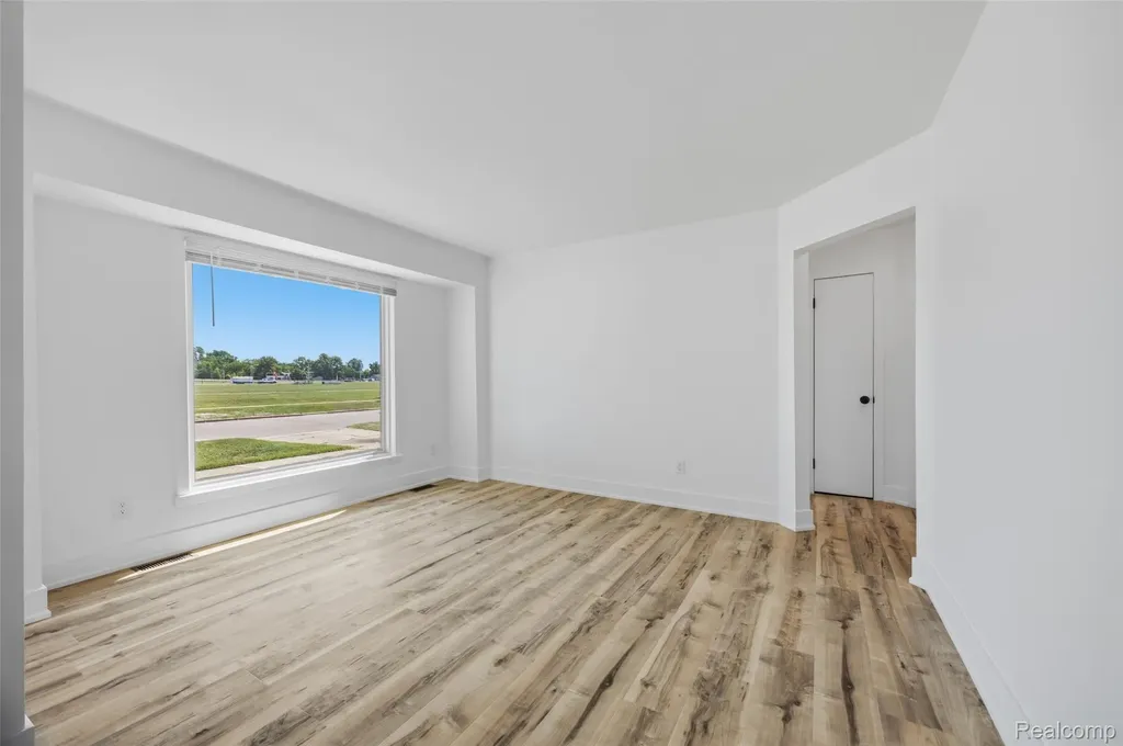 972 Arlene Avenue Pontiac City MI 48340
