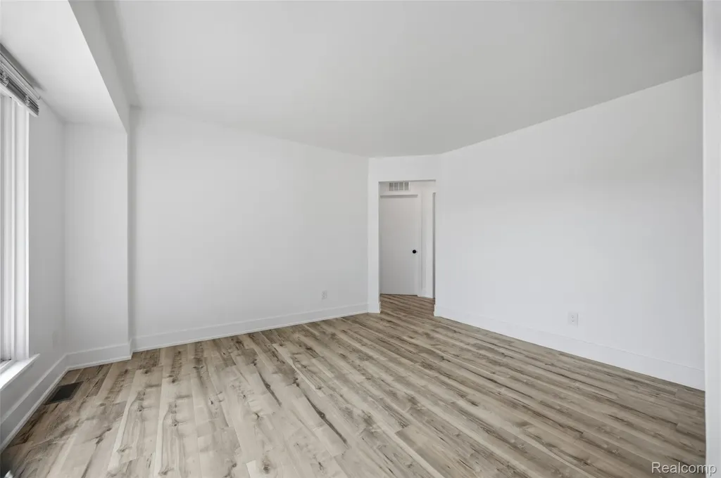 972 Arlene Avenue Pontiac City MI 48340