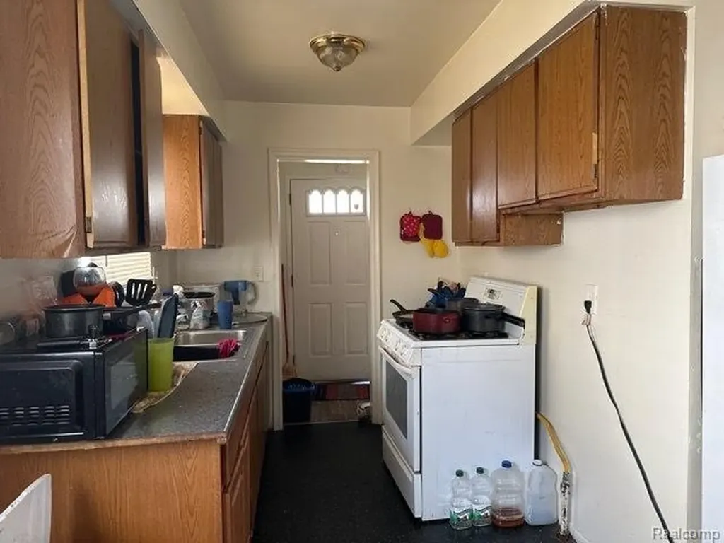 17861 Annott Street Detroit City MI 48205