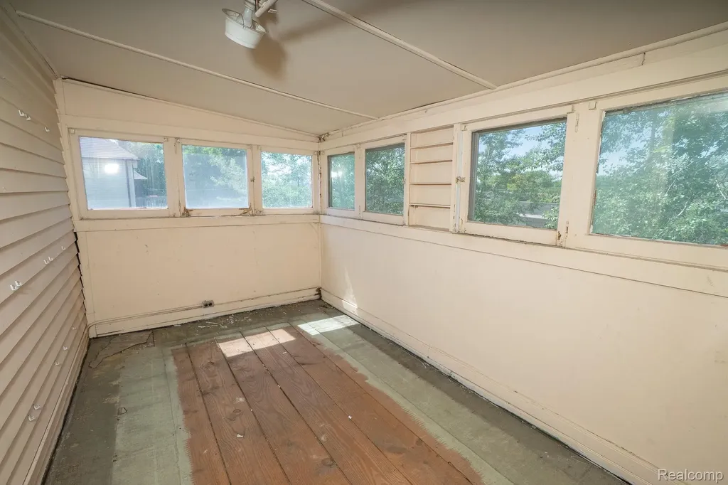 153 Beresford Street Highland Park City MI 48203