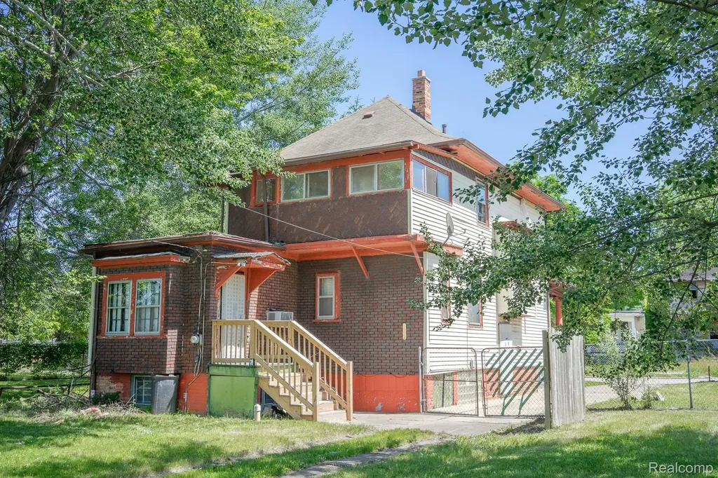 153 Beresford Street Highland Park City MI 48203