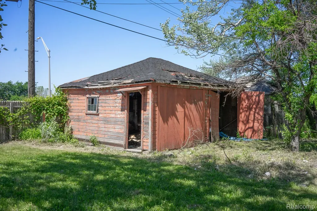 153 Beresford Street Highland Park City MI 48203