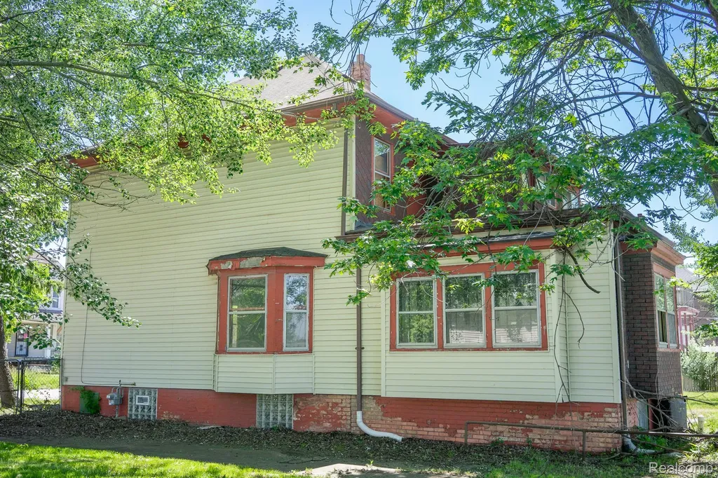 153 Beresford Street Highland Park City MI 48203