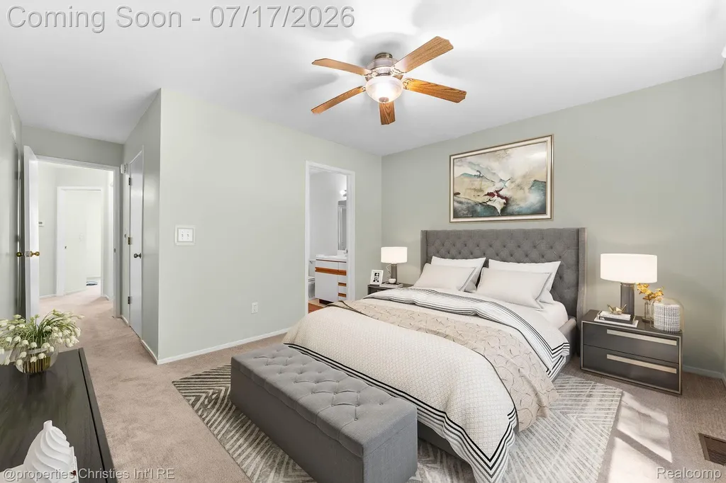 36551 Deerhurst S Westland City MI 48185