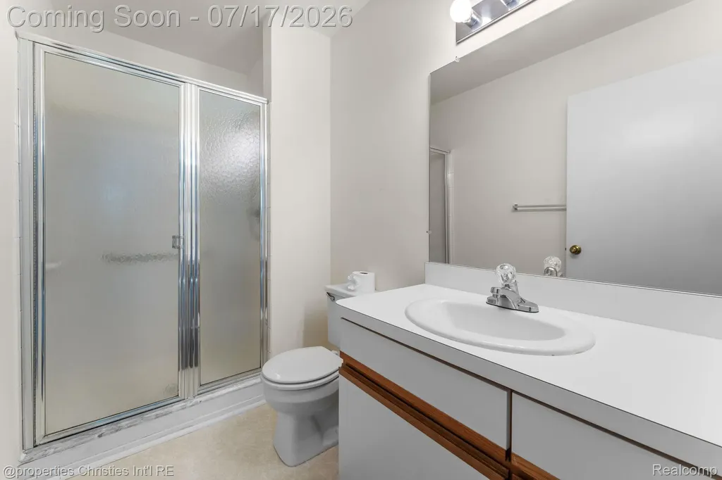 36551 Deerhurst S Westland City MI 48185